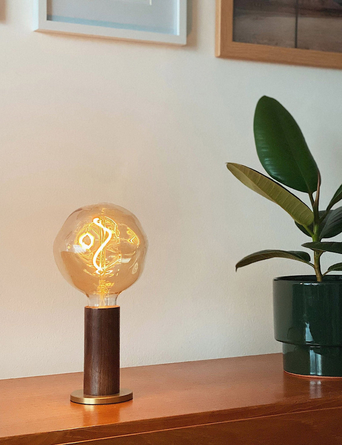 Voronoi I 2W LED Bulb product view 3