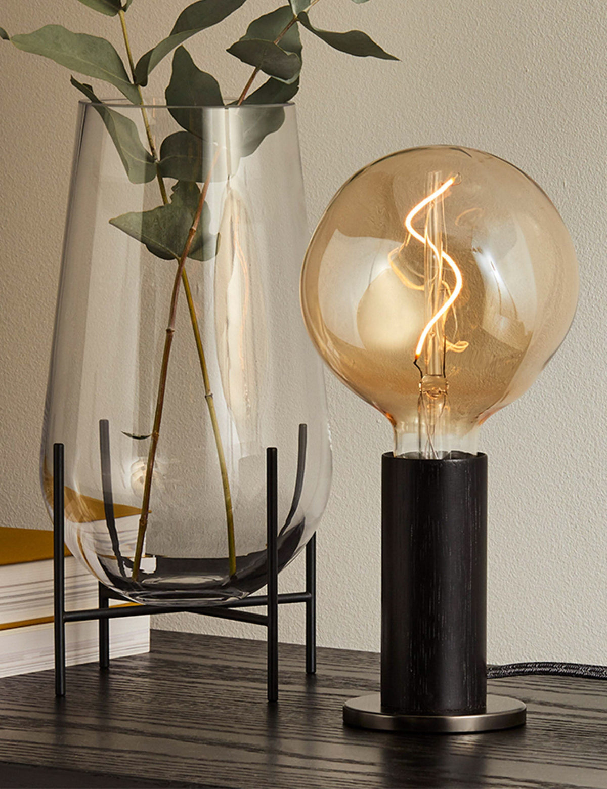 Knuckle Table Lamp with Voronoi I oak finish product view 10