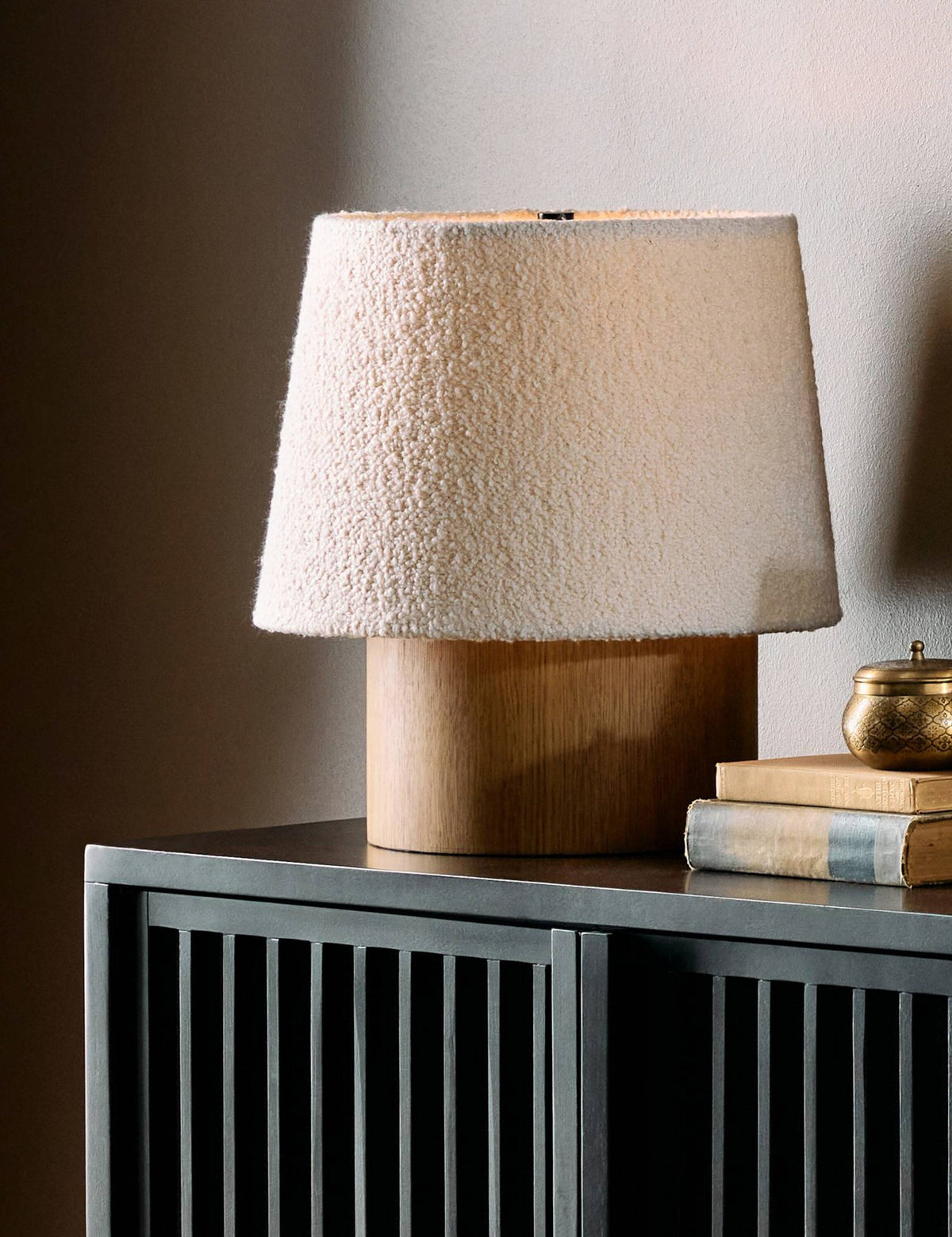 Mulberry Table Lamp bedside lamp front view