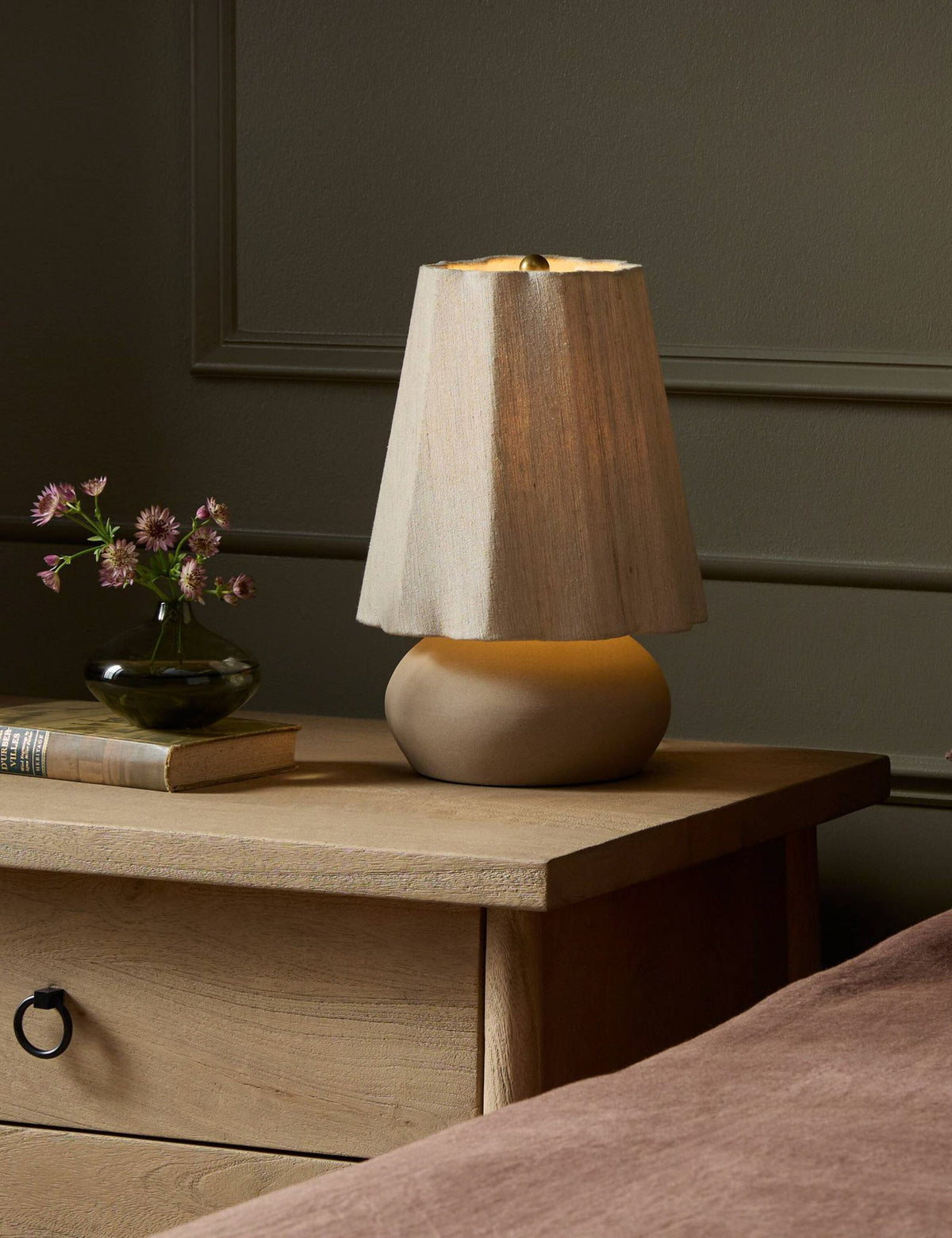 Umberto Table Lamp bedside lamp front view