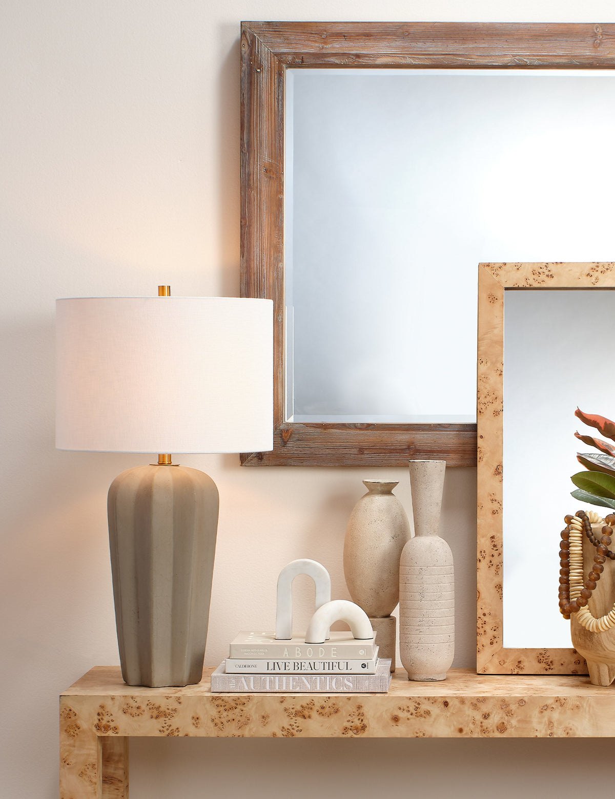 Lynn Table Lamp bedside lamp front view