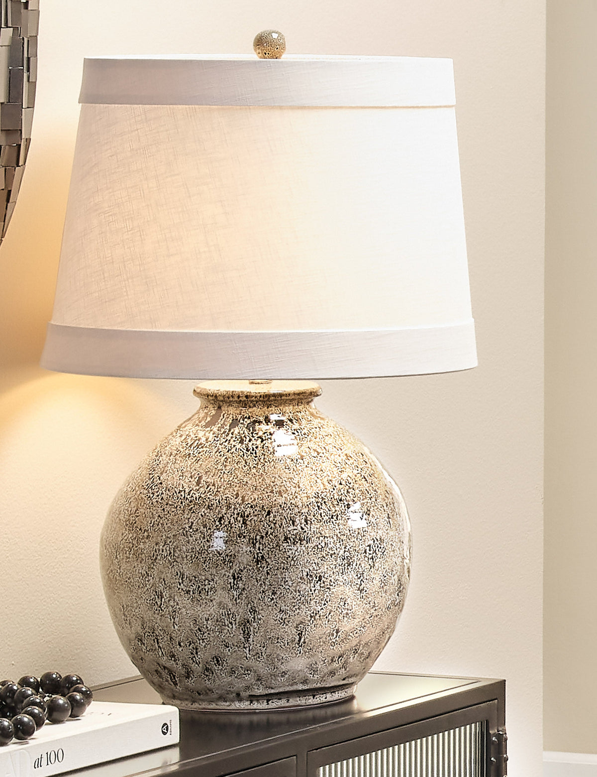 Cantal Table Lamp bedside lamp front view