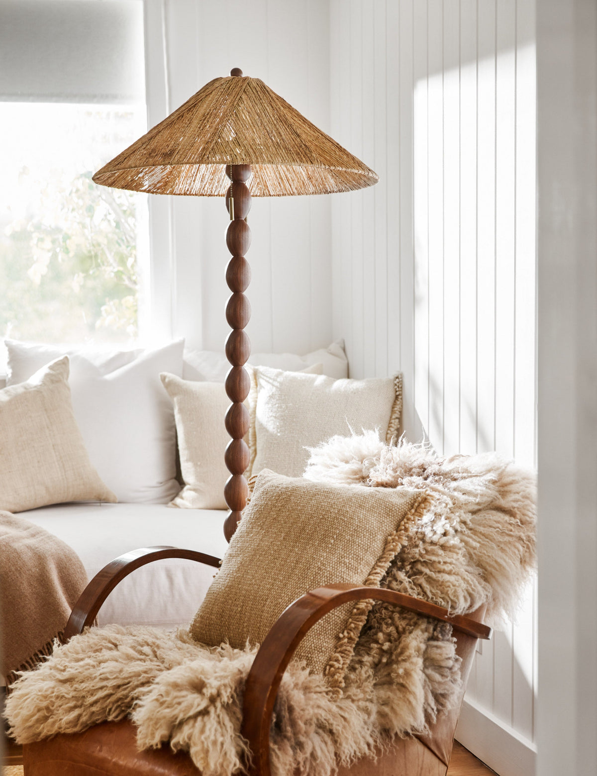 Samina Floor Lamp living room floor lamp front view