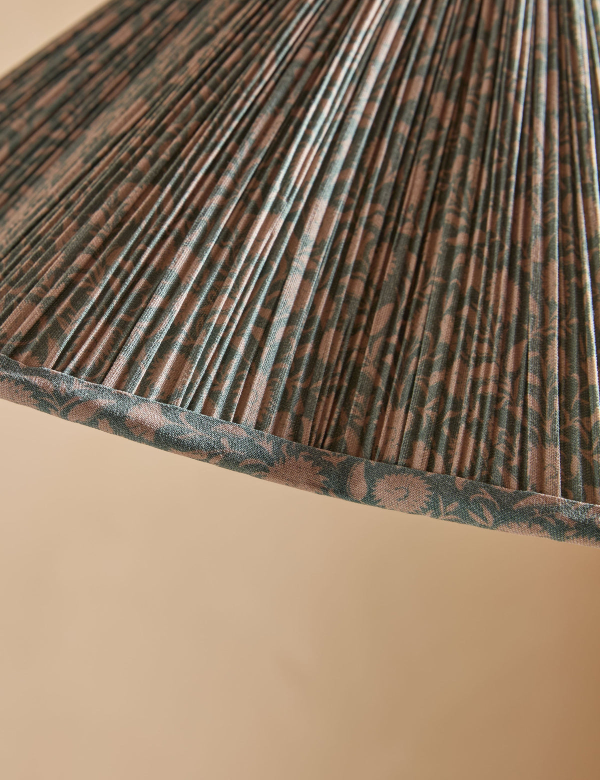 Jordan Floor Lamp fransen and antique brass finish product view 4