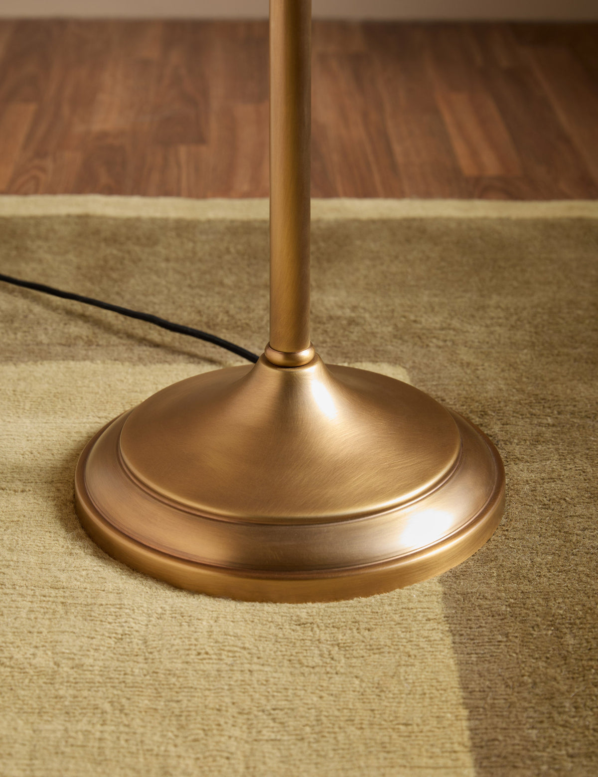 Jordan Floor Lamp fransen and antique brass finish product view 7