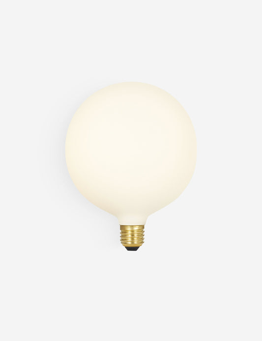Sphere IV 8W LED Bulb product view 2