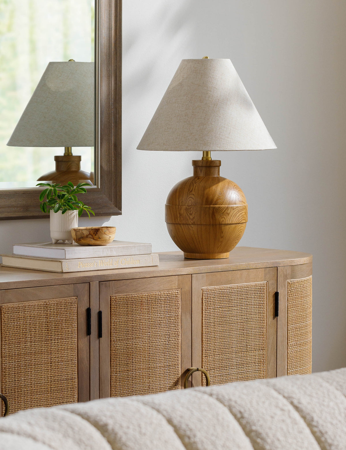 Poa Table Lamp product view 2