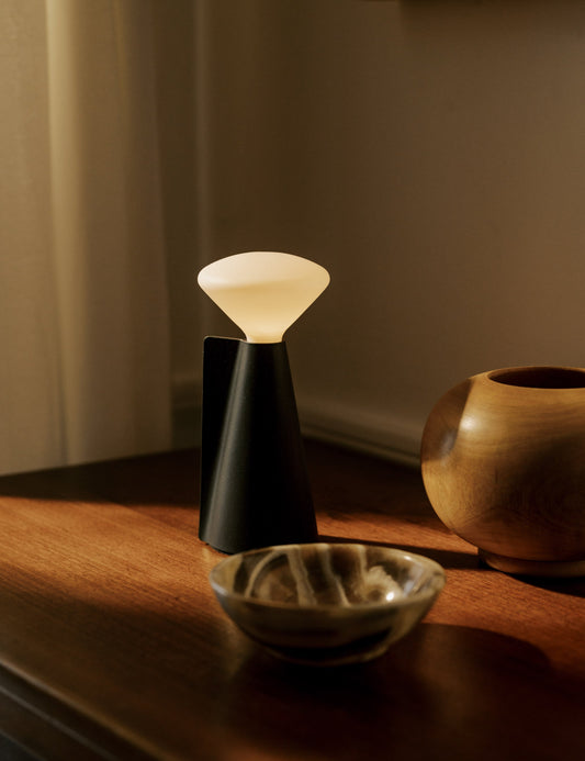 Mantle Cordless Table Lamp cordless lamp front view