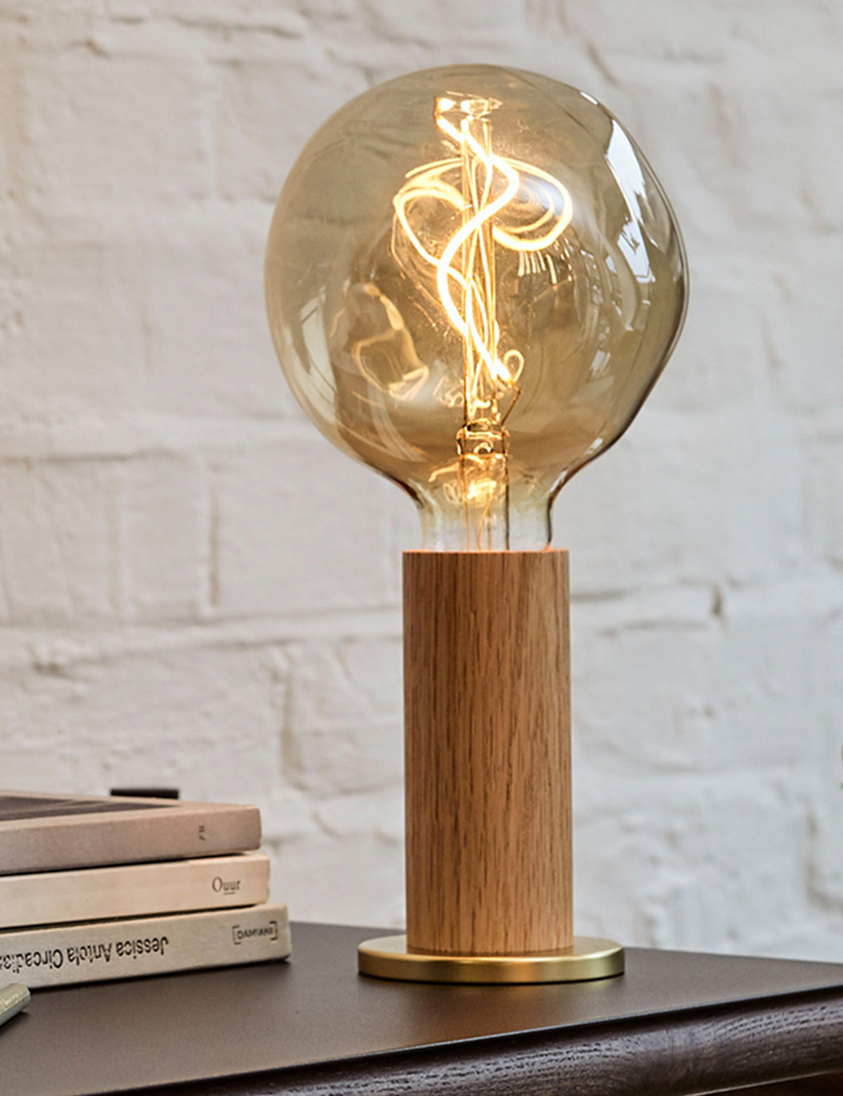 Knuckle Table Lamp with Voronoi I oak finish product view 2