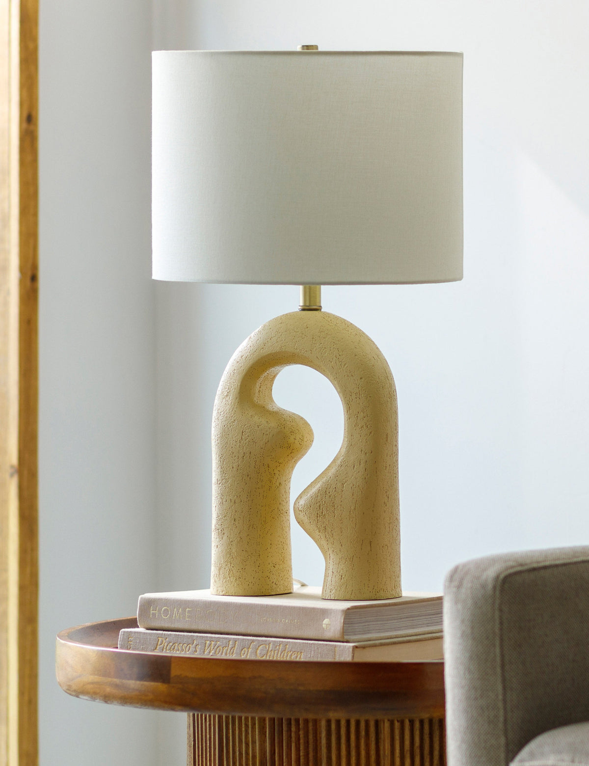 Matteo Table Lamp bedside lamp front view